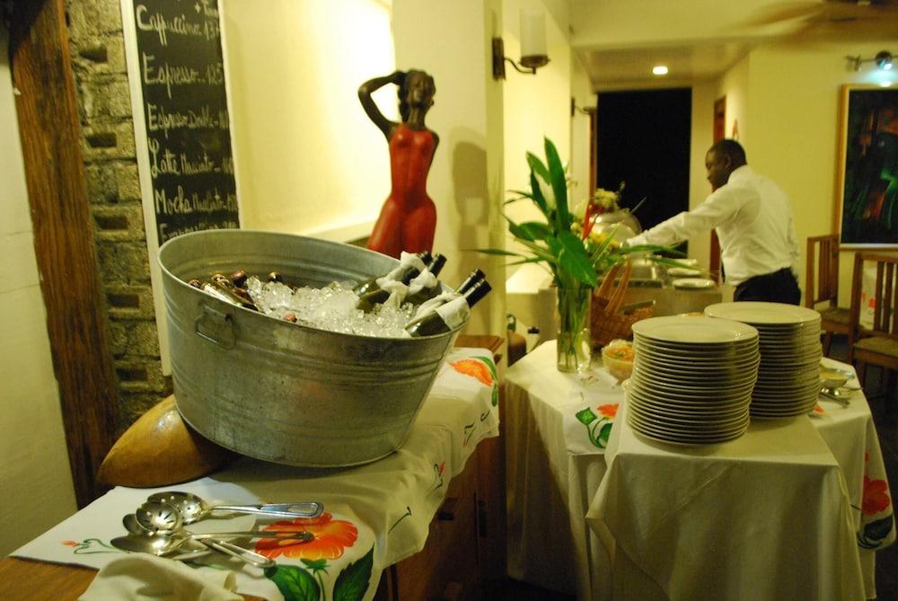 Hotel Restaurant Cyvadier Plage Jacmel Kültér fotó
