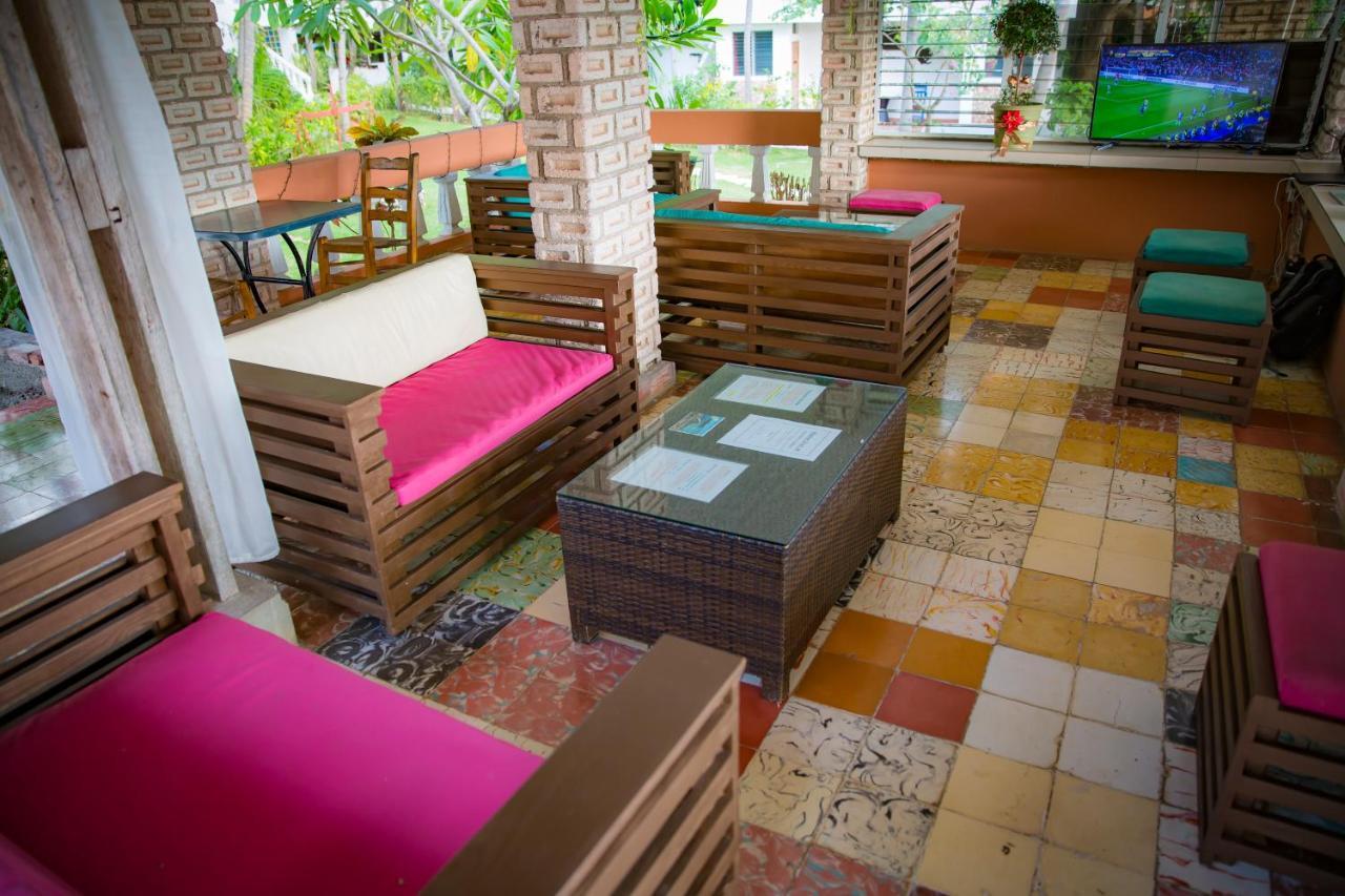 Hotel Restaurant Cyvadier Plage Jacmel Kültér fotó