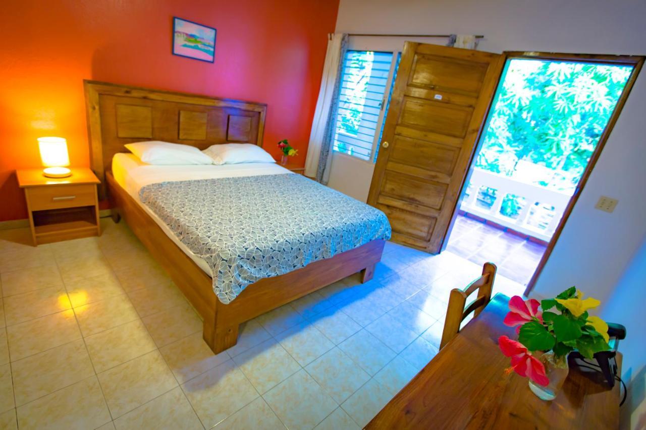 Hotel Restaurant Cyvadier Plage Jacmel Kültér fotó