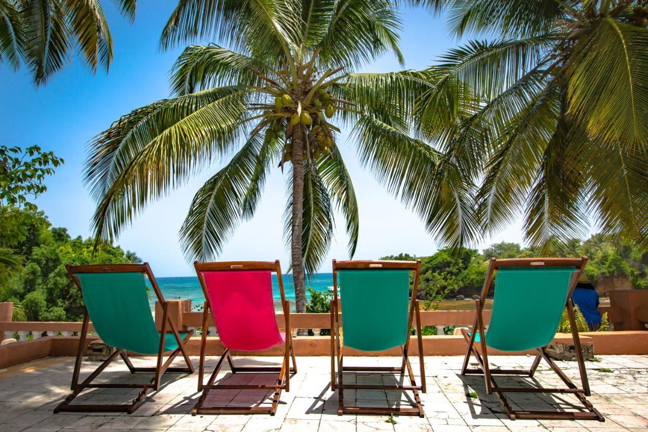 Hotel Restaurant Cyvadier Plage Jacmel Kültér fotó