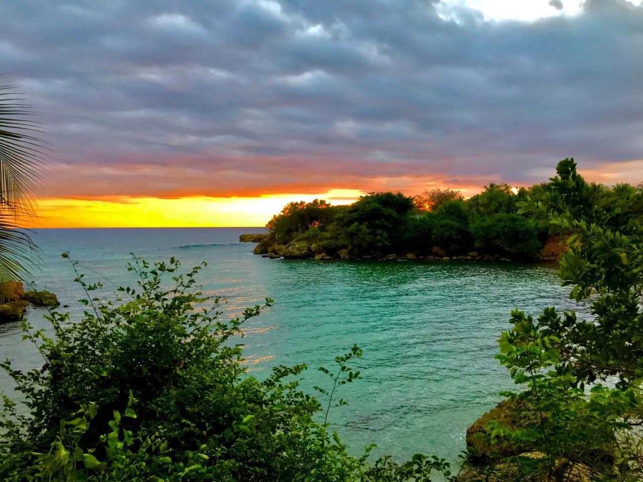 Hotel Restaurant Cyvadier Plage Jacmel Kültér fotó